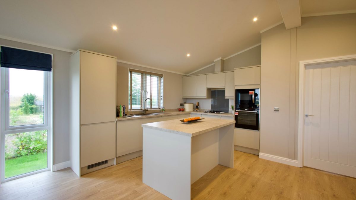 Lusso Homes Harbur Home modern kitchen